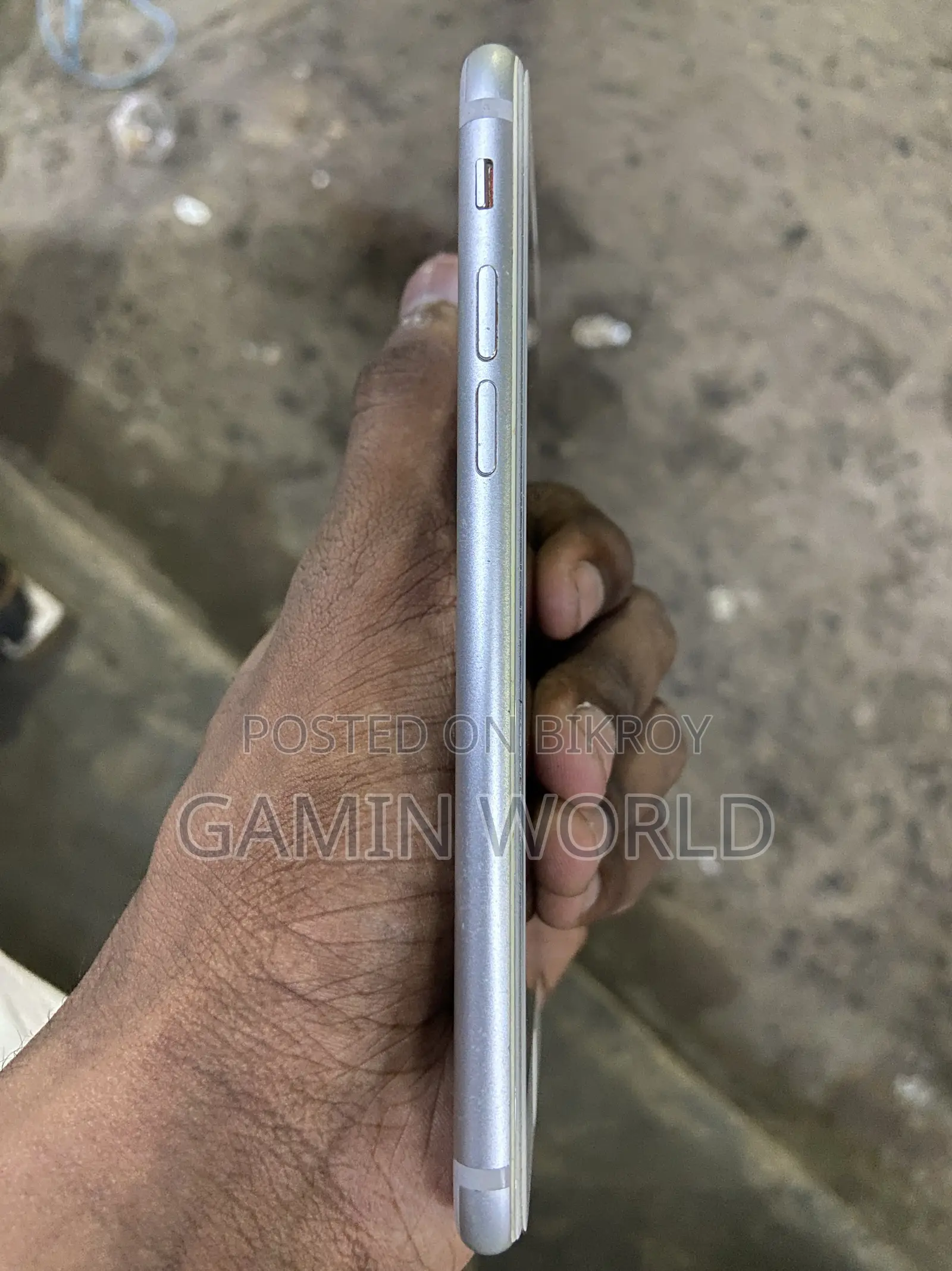 Apple iPhone 7 32 GB Silver