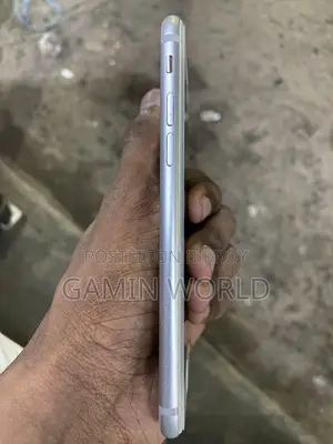 Apple iPhone 7 32 GB Silver