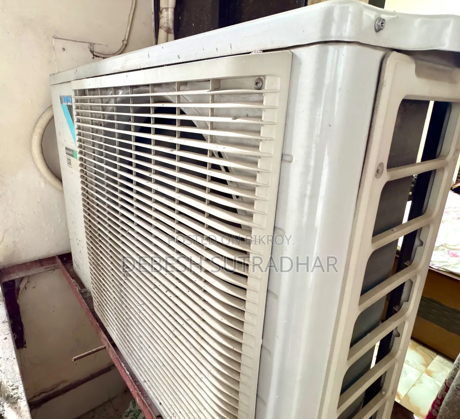 Daikin 1.5 Ton Premium Inverter AC