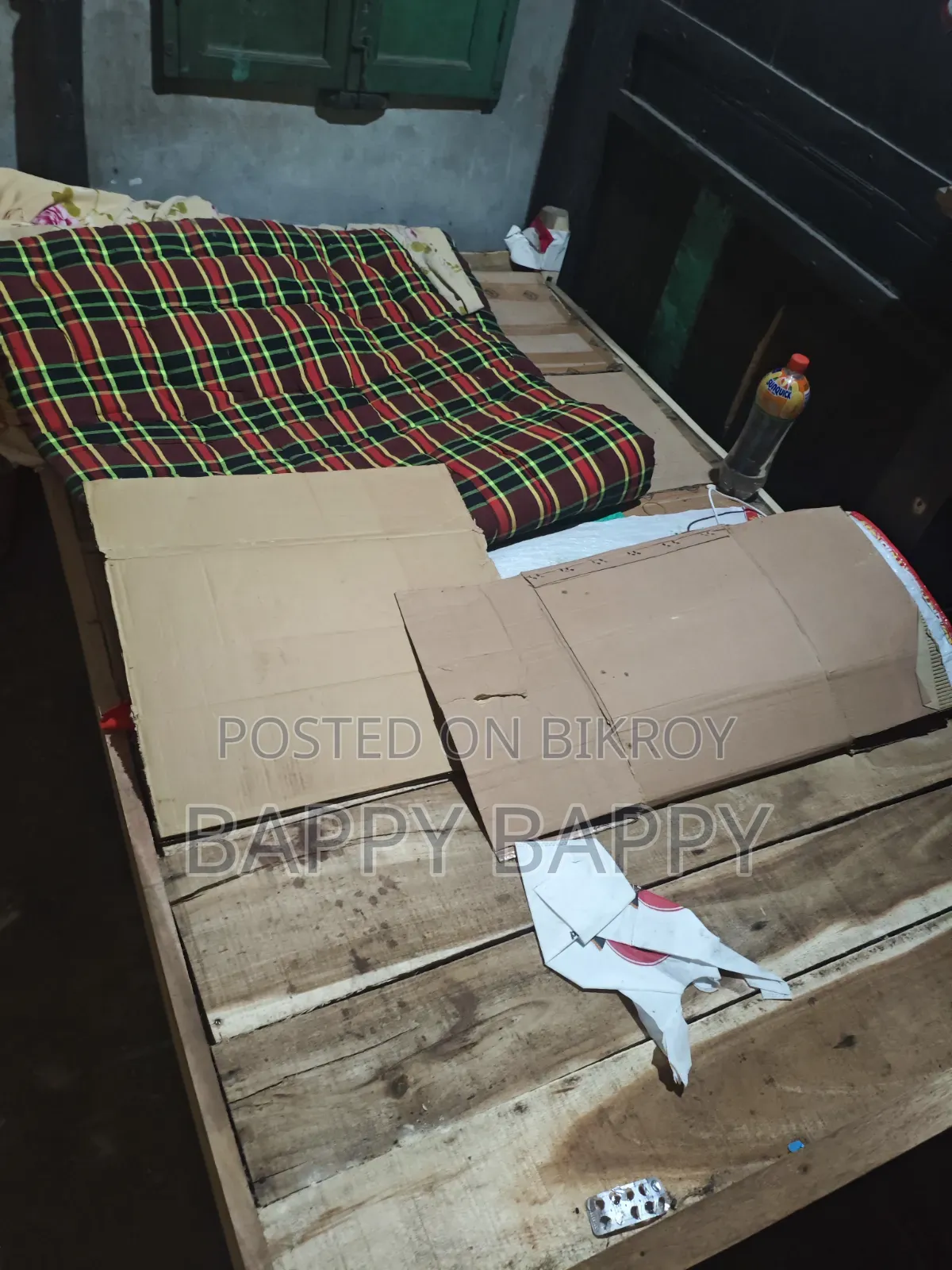 সেমি ডাবল চৌকি ও সিঙ্গেল তোশক