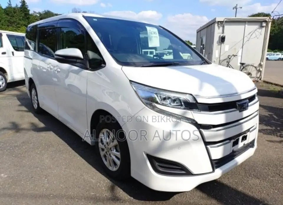 Toyota Noah 1.8 FWD Hybrid (7 Seater) 2021 Pearl