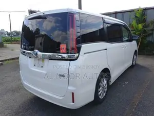 Toyota Noah 1.8 FWD Hybrid (7 Seater) 2021 Pearl