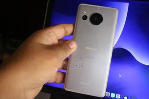 Sharp Aquos R7 128 GB Silver
