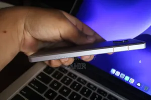 Sharp Aquos R7 128 GB Silver