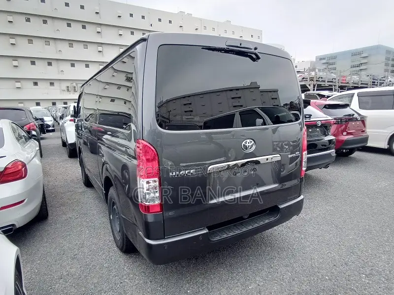 Toyota HiAce 2021 Grey