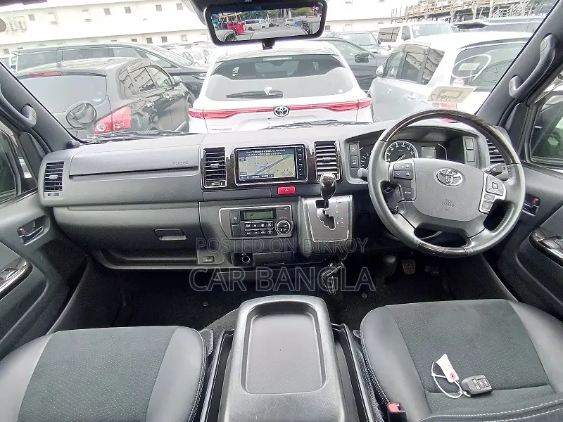 Toyota HiAce 2021 Grey