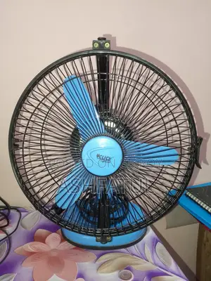 Click 9 Inch Table Fan (খুবই ভালো কন্ডিশন) বিক্রি হবে