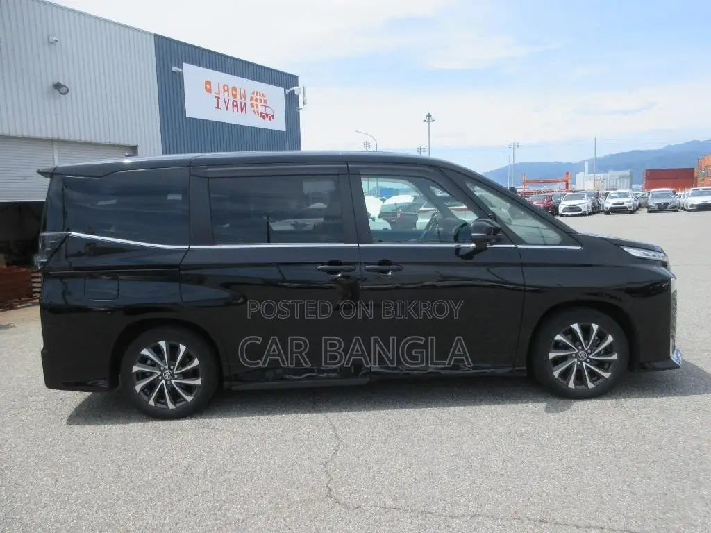 Toyota Voxy 2023 Black
