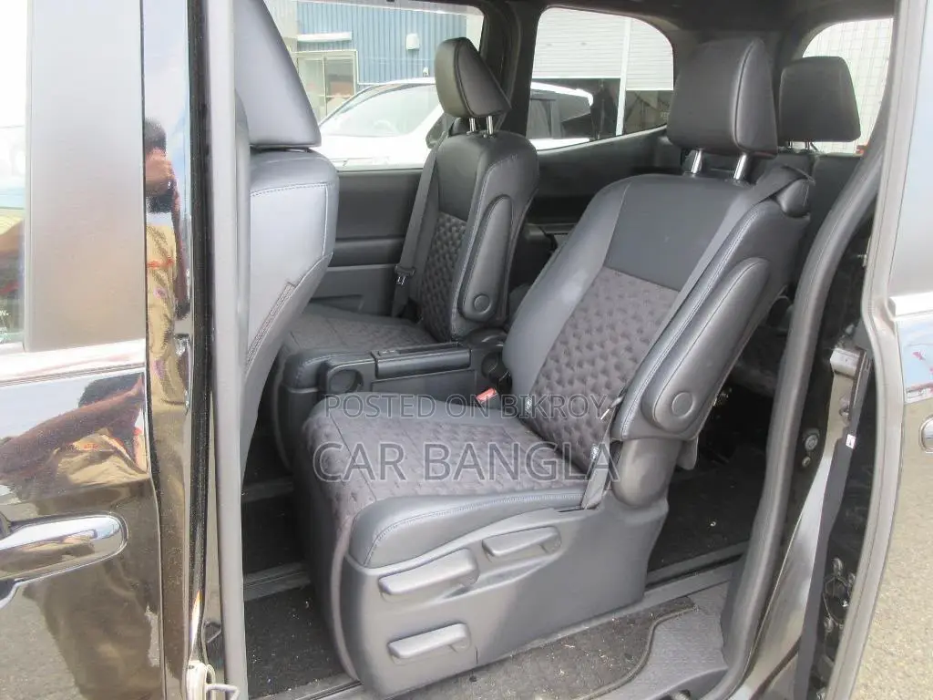 Toyota Voxy 2023 Black