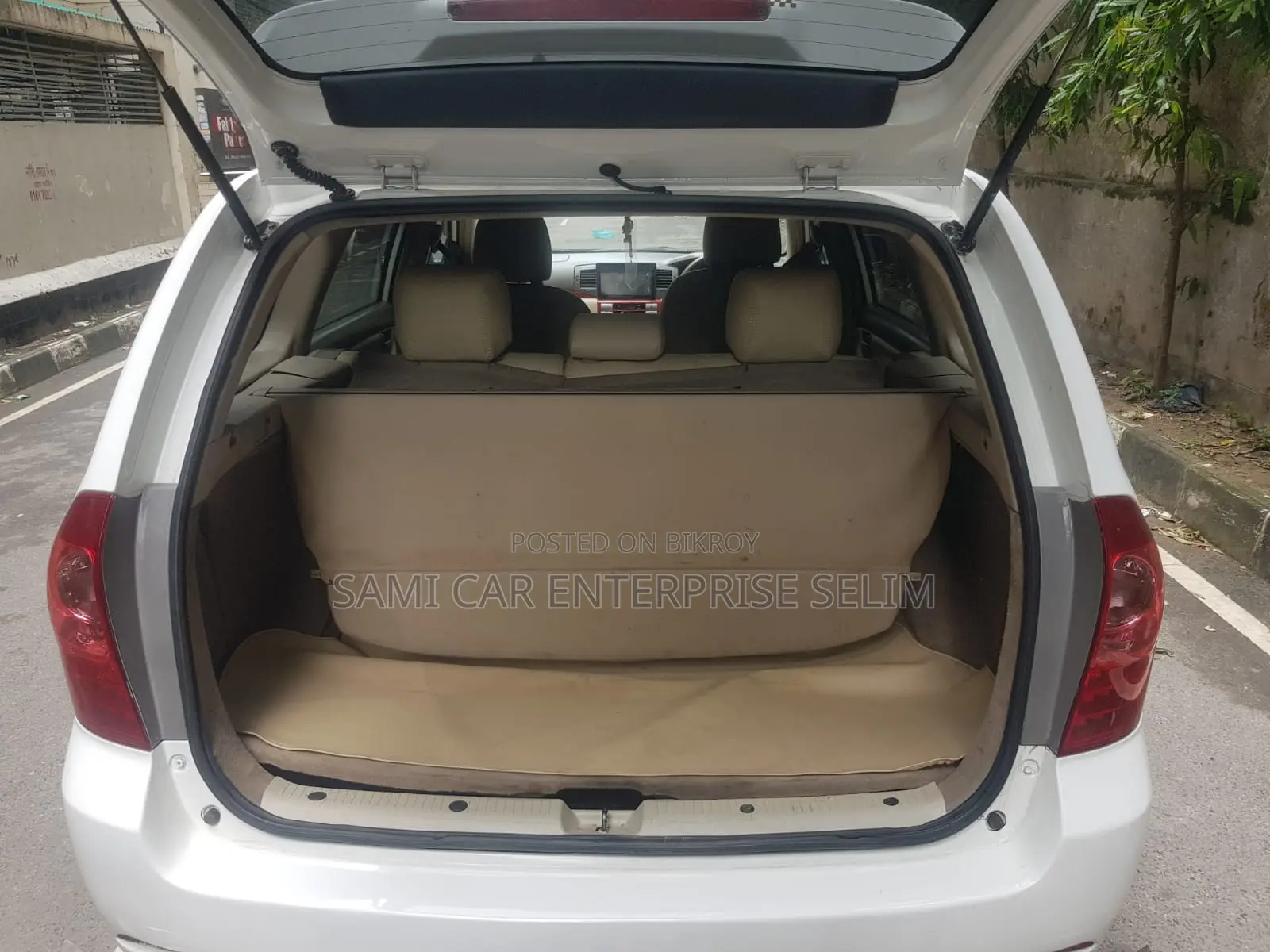 Toyota Corolla Fielder 2004 White