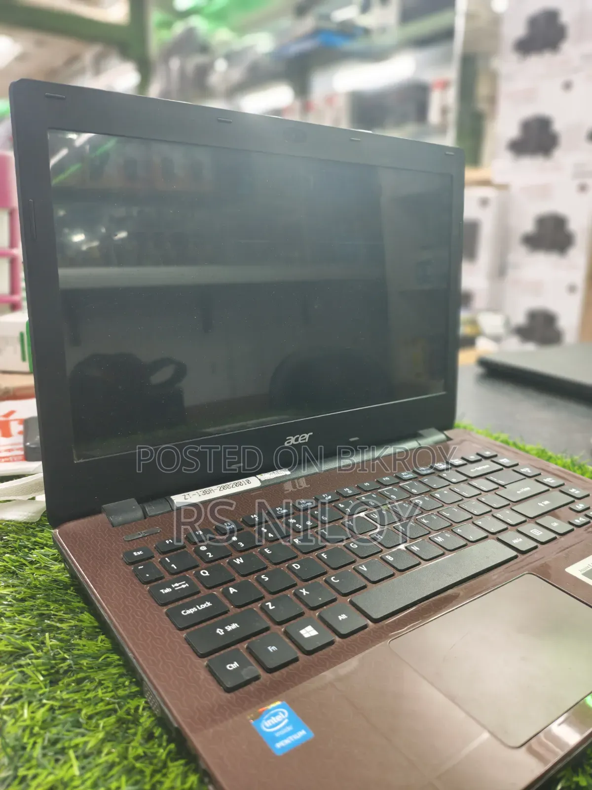 Laptop Acer Aspire E5-411 4GB Intel Pentium HDD 500GB