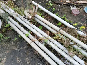 Submersible Pipe Will Be Sold Size 1.5 Inches Length 20 Feet There Are 7 Pieces 13kpr