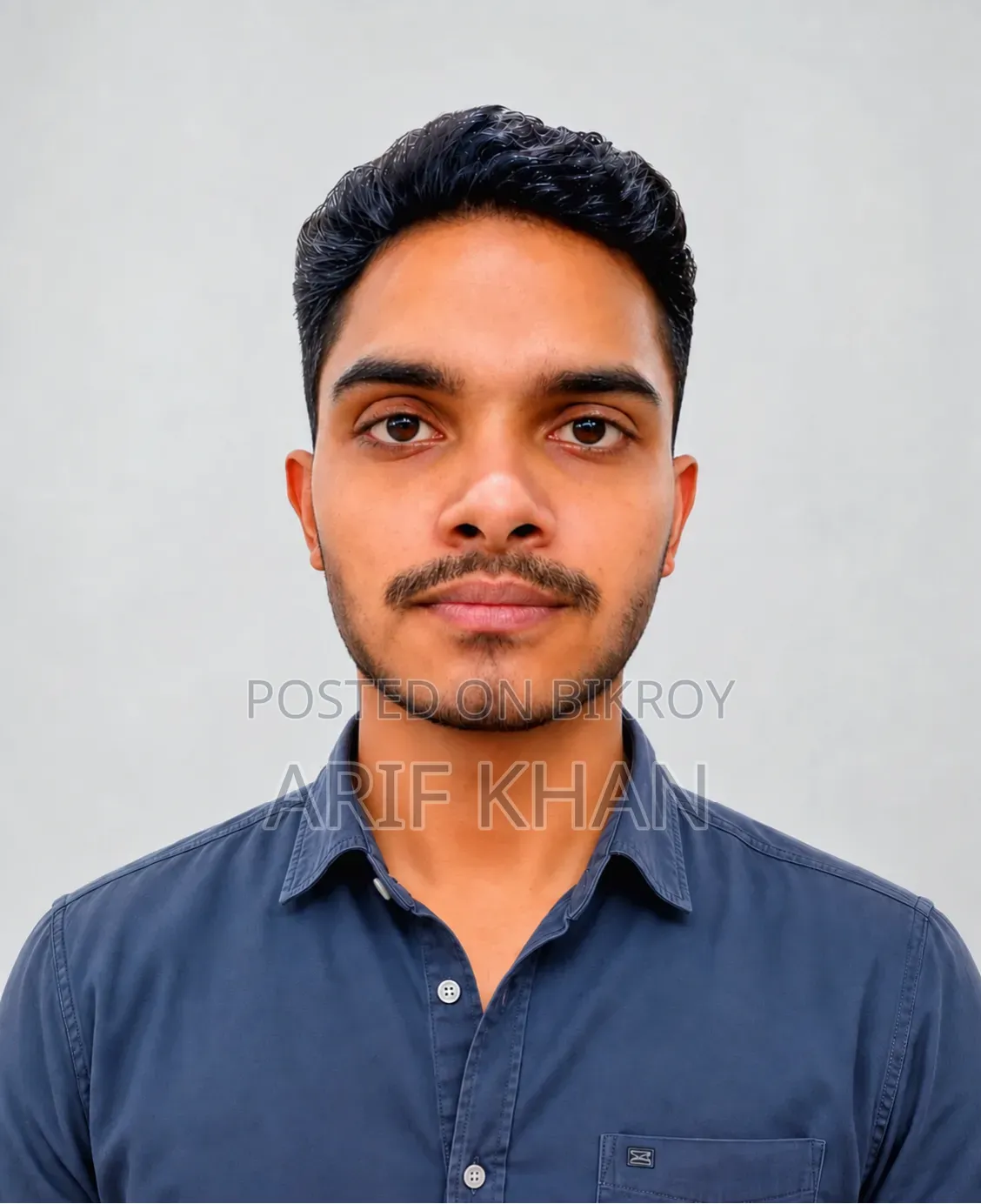 Video Editor and Digital Creative Specialist With AI
