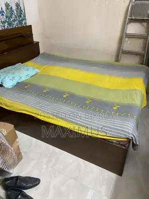 Double Size Bed / Khat Sell Hobe