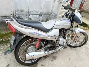 এলএমএল ফ্রিডম প্রিমা ১১০ ২০০১ সিলভার