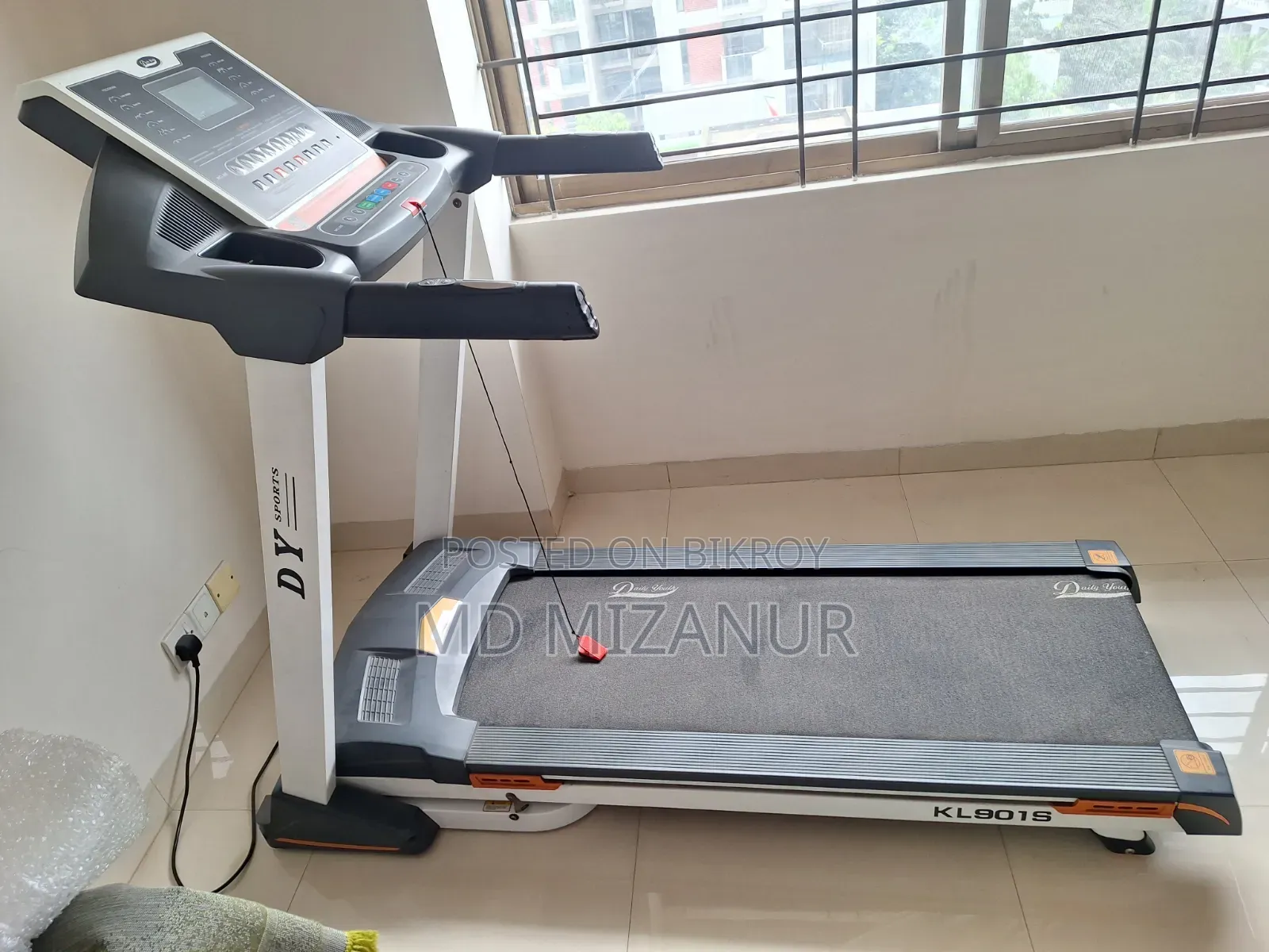 Treadmill Seliing Too Much Space Takes in Room
