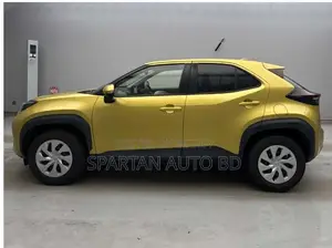 Toyota Yaris Cross 2021 Gold