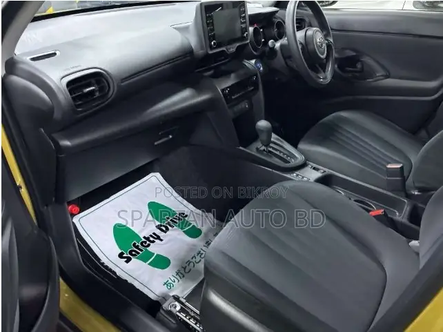 Toyota Yaris Cross 2021 Gold