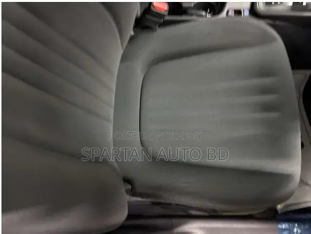 Toyota Yaris Cross 2021 Gold