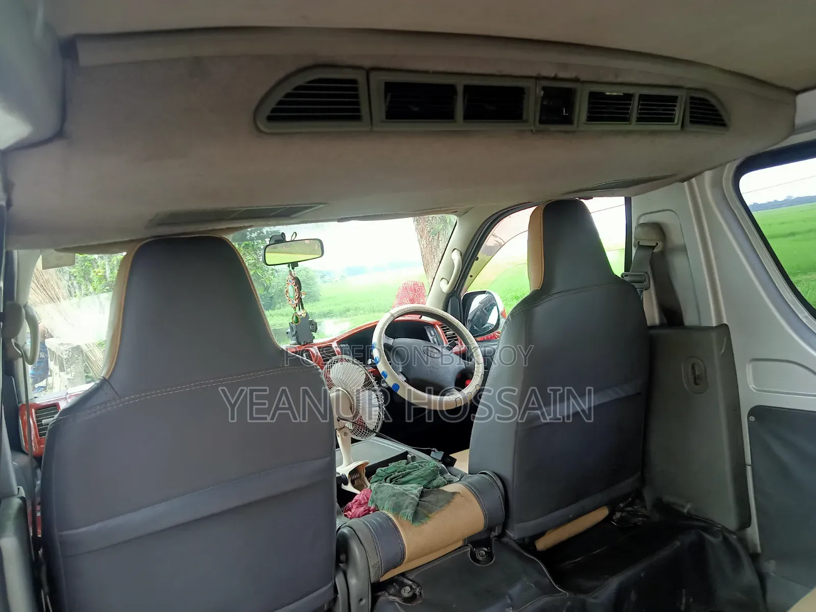 Toyota HiAce 2005 Silver