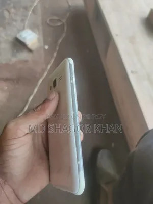 Samsung Galaxy J5 8 GB Gray