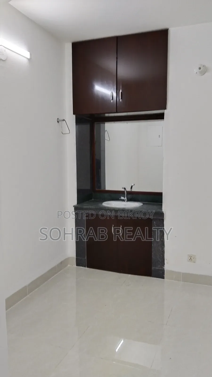 3bdrm Apartment in Sohrab Realty, Uttara for Sale