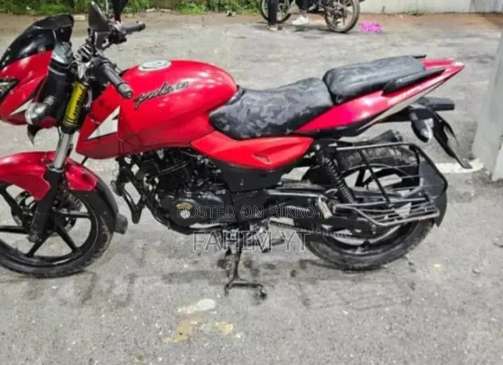 Bajaj Pulsar 150 2012 Red