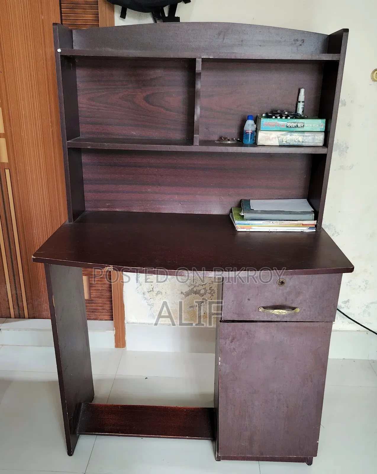 Reading Table