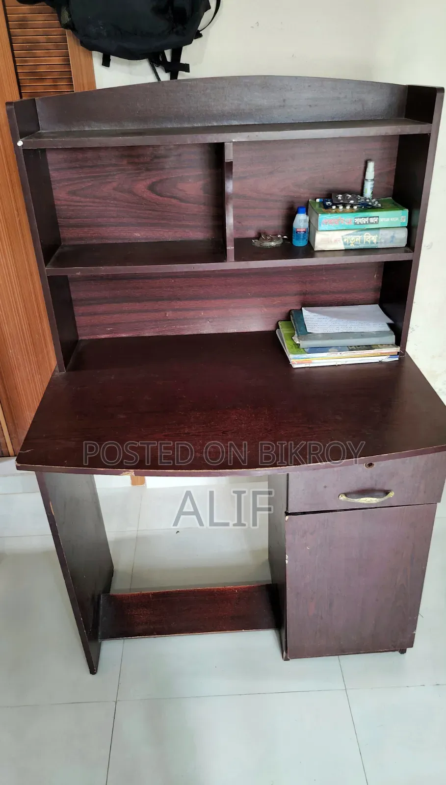 Reading Table