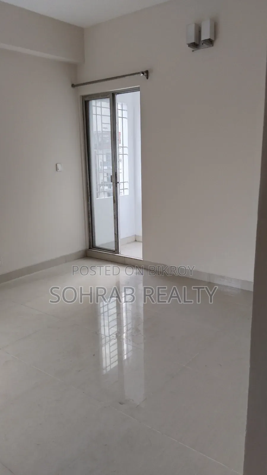4bdrm Apartment in Sohrab Realty, Uttara for Sale
