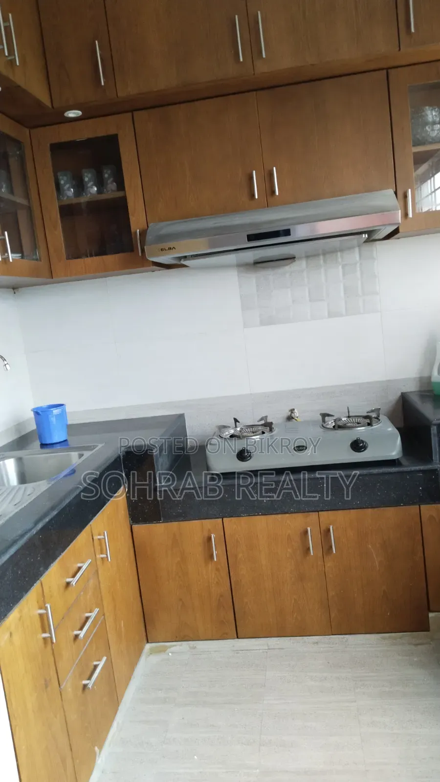 4bdrm Apartment in Sohrab Realty, Uttara for Sale