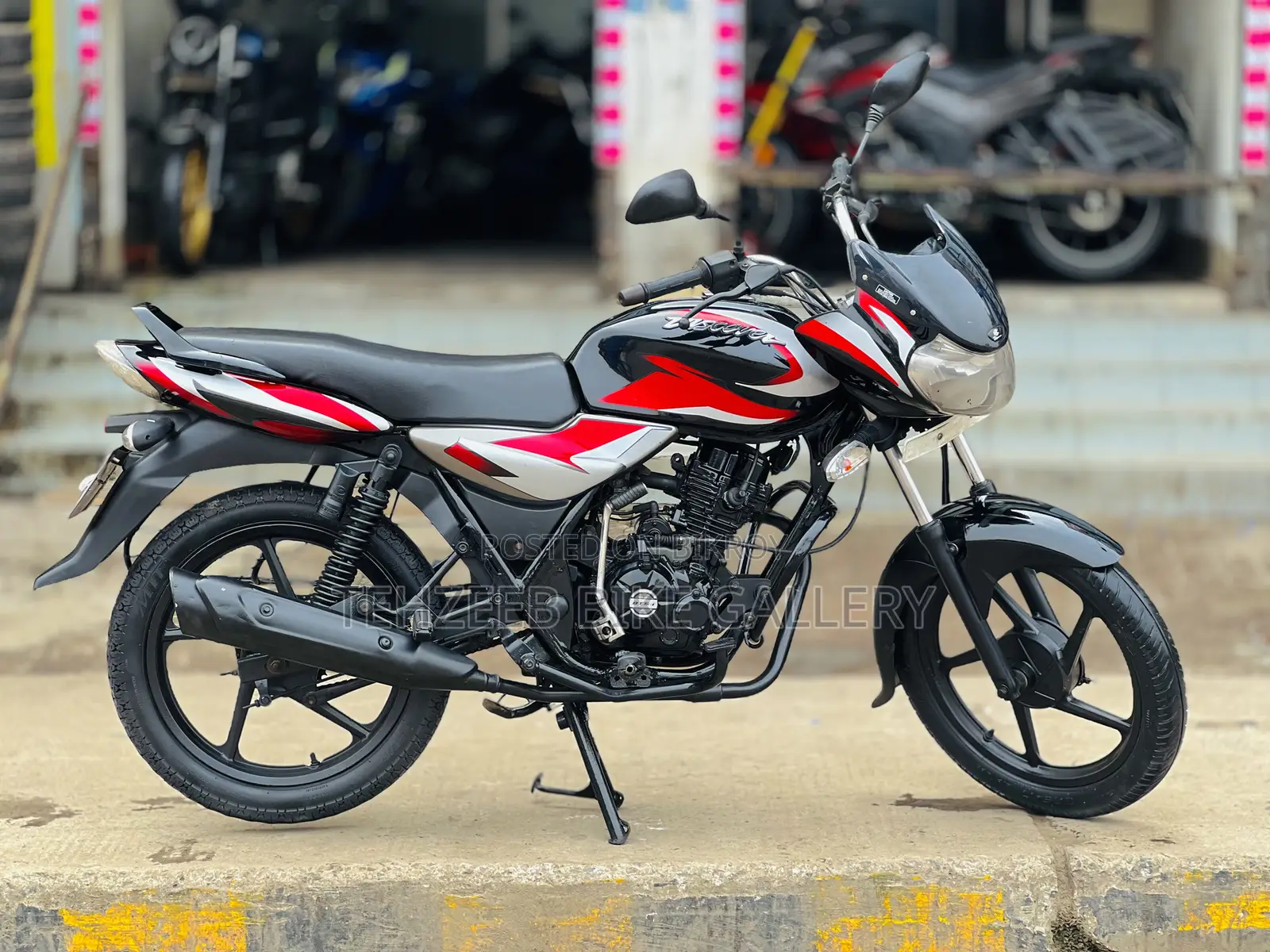 Bajaj Discover 100 2018 Black