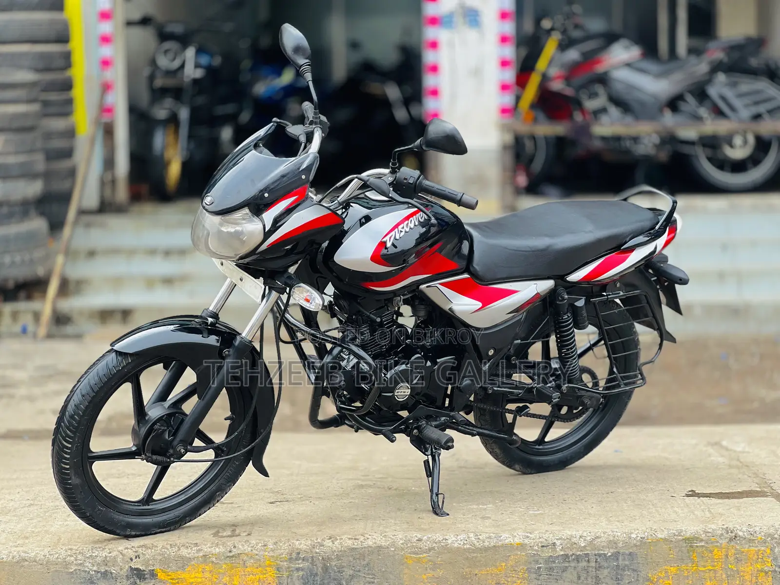 Bajaj Discover 100 2018 Black