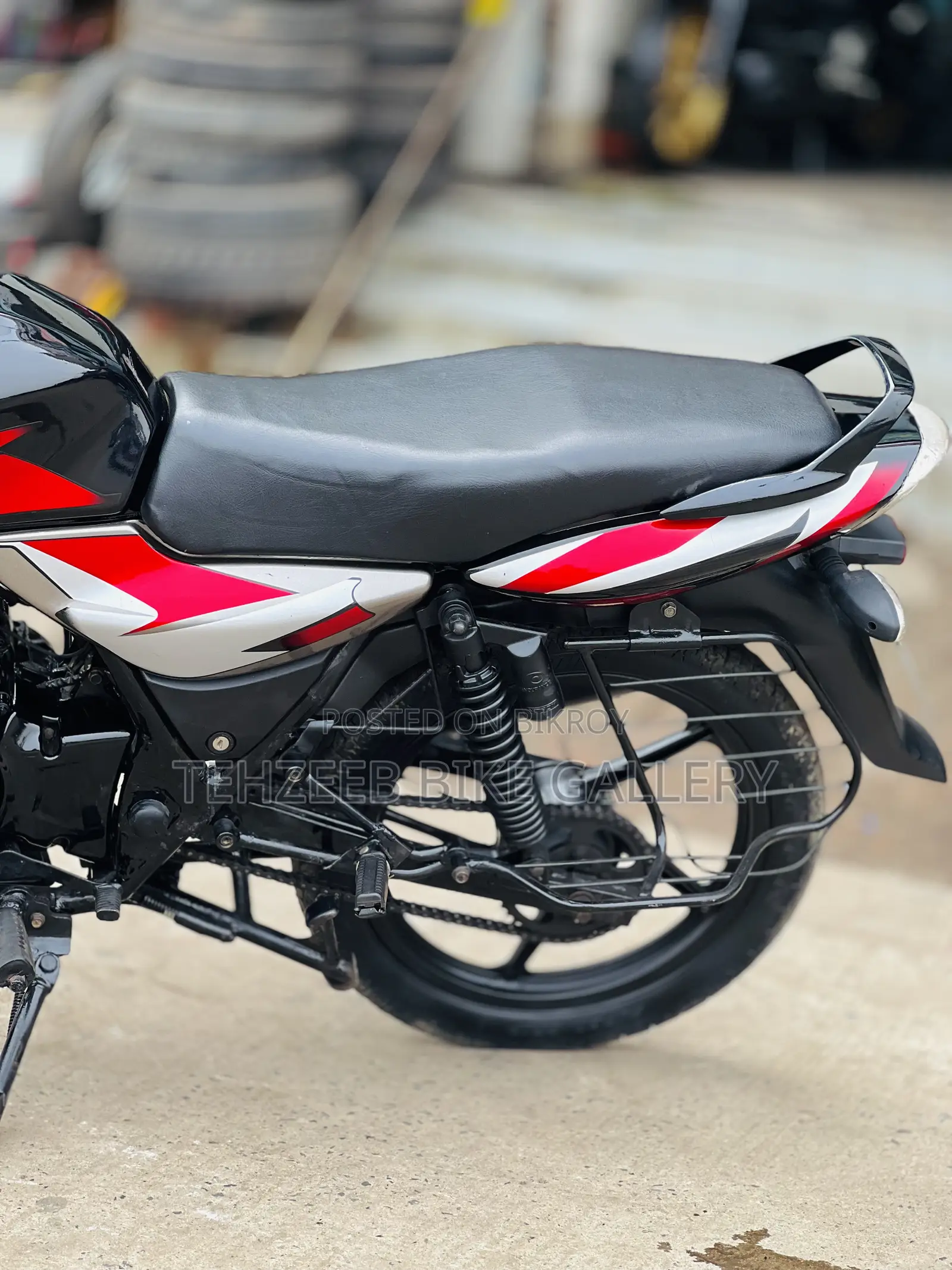 Bajaj Discover 100 2018 Black