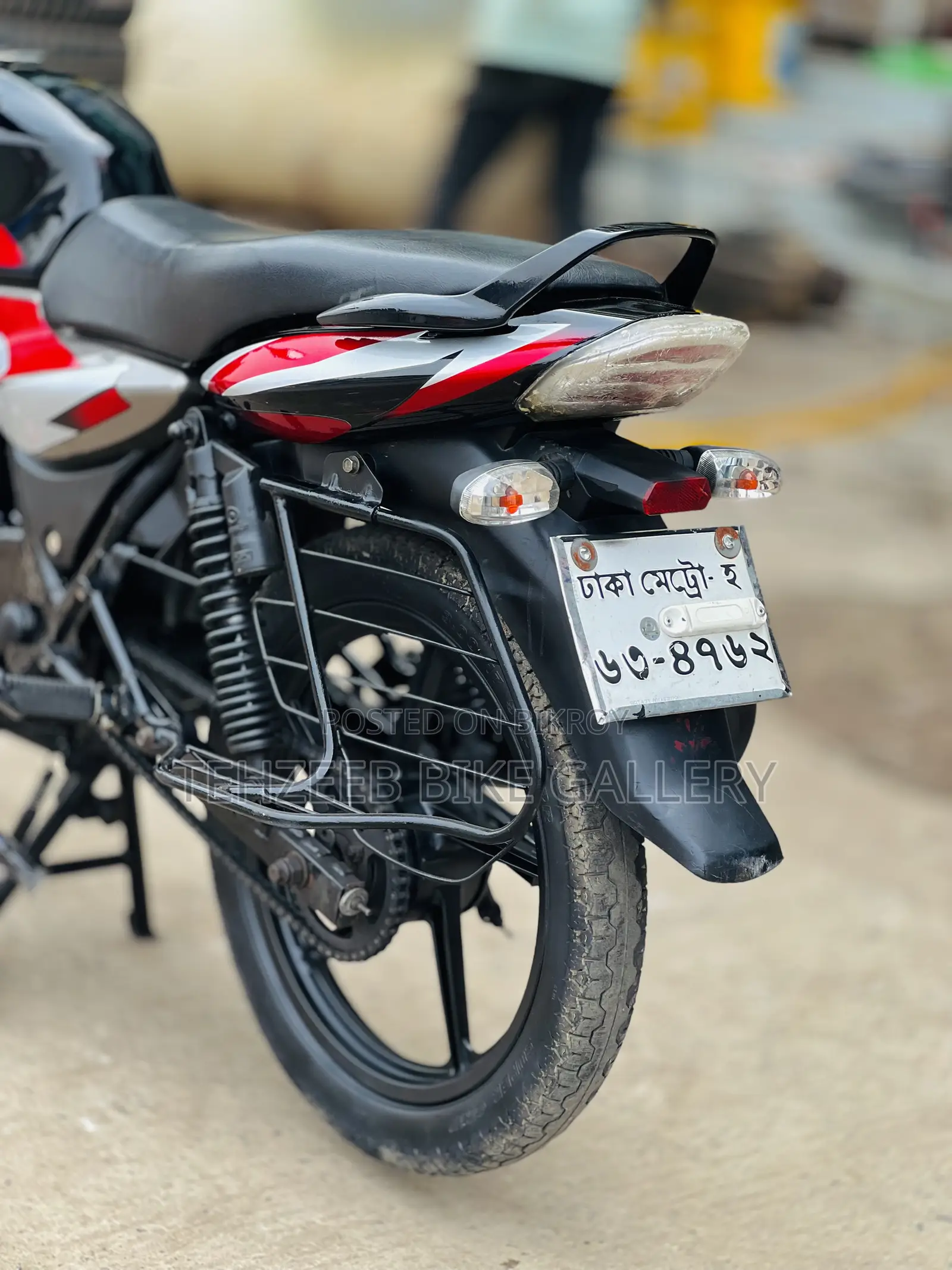 Bajaj Discover 100 2018 Black