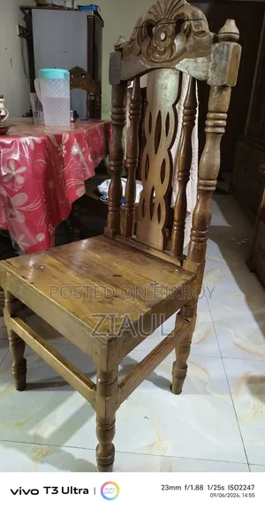 ৪টা ডাইনিংটেবিল এর খালি চেয়ার বিক্রি হবে