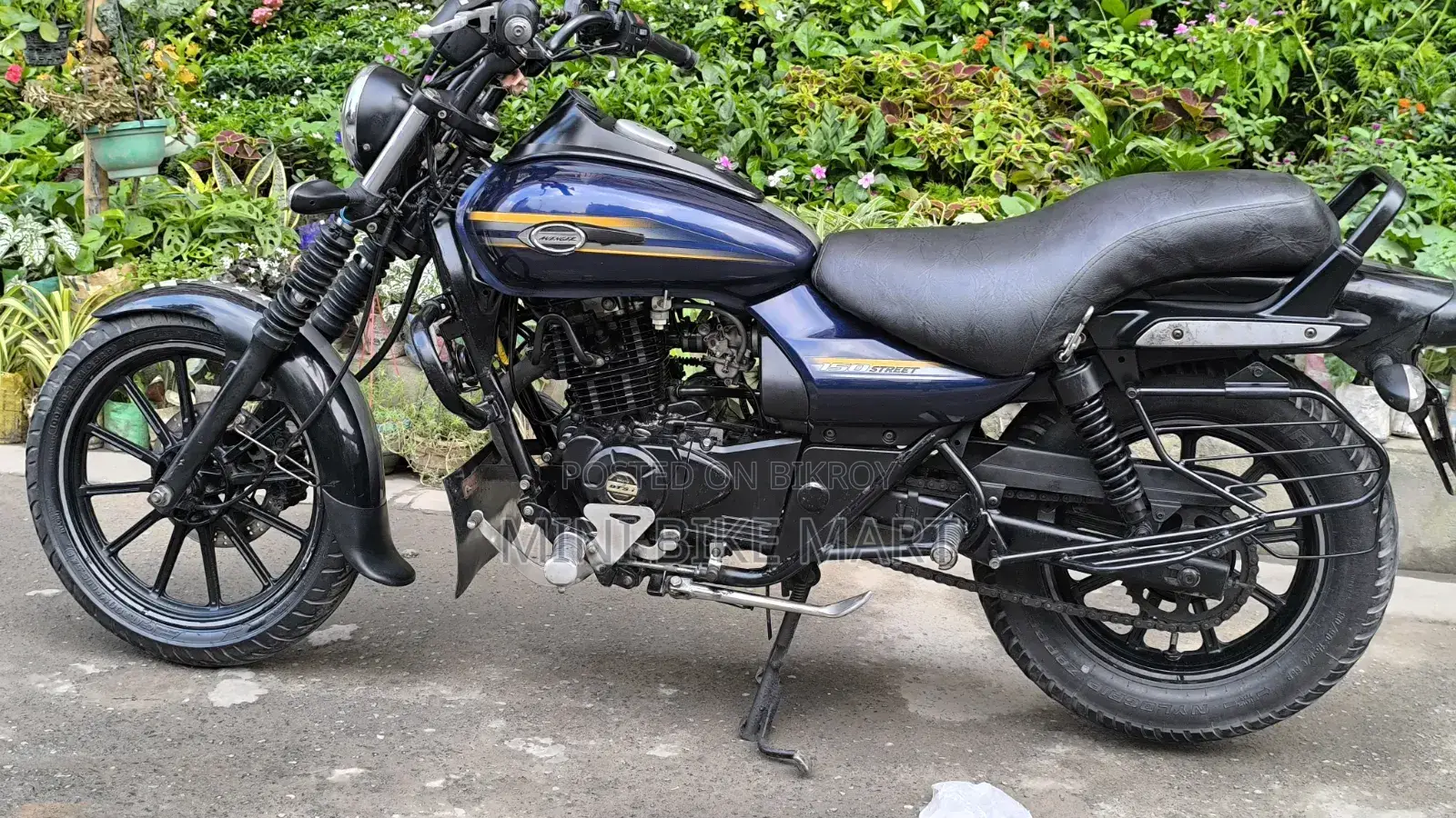 বাজাজ এভেঞ্জার ১৫০ স্ট্রিট ২০১৭ নীল