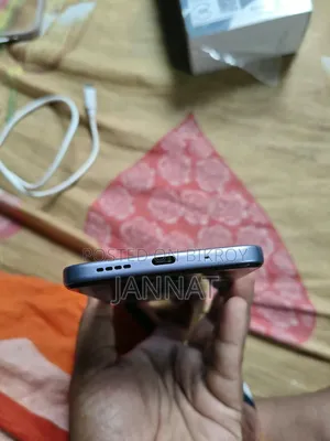 Infinix Hot 70 128 GB Purple