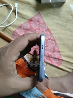 Infinix Hot 70 128 GB Purple