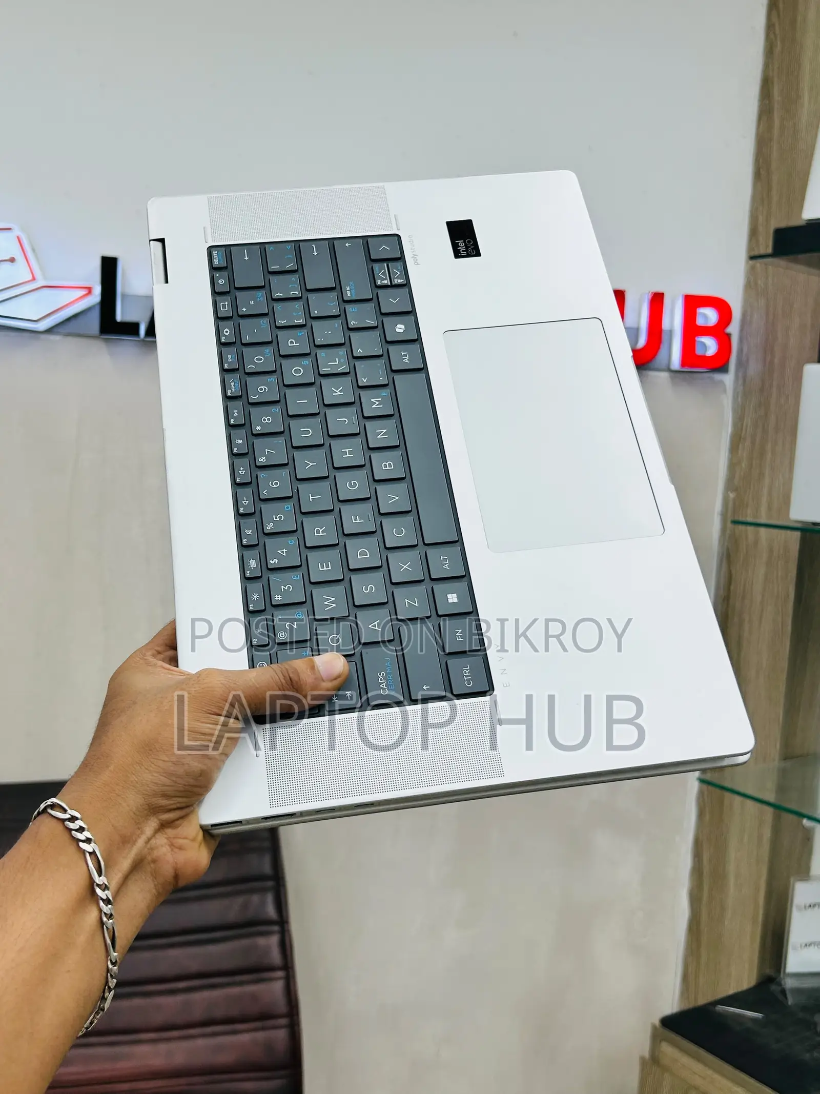 Laptop HP Envy X360 15z 32GB Intel Core Ultra 7 SSD 512GB