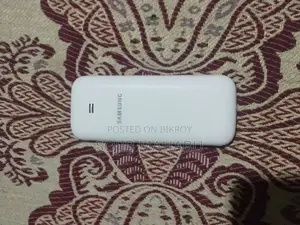 Samsung Guru Music 2 White