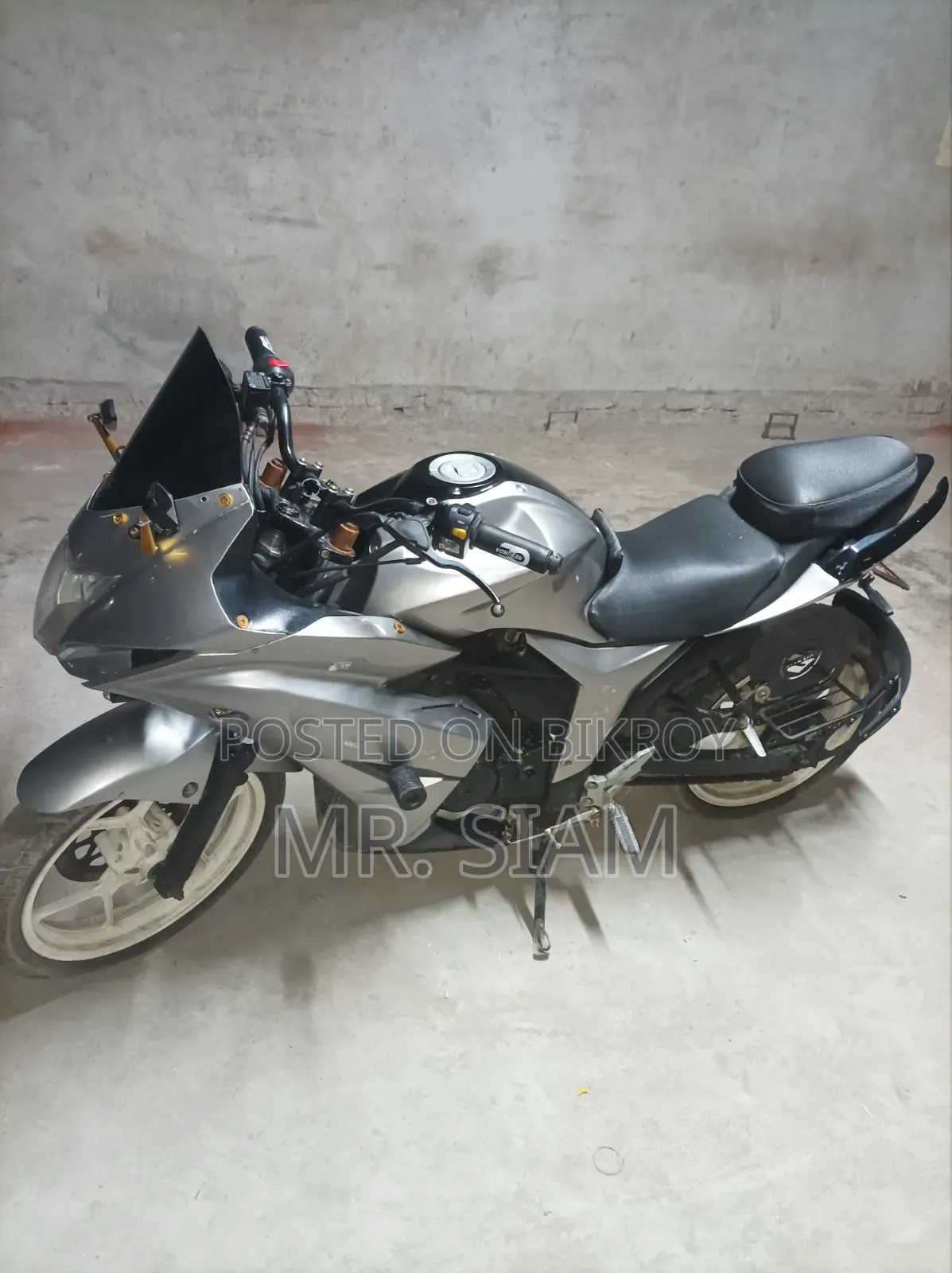 Suzuki Gixxer SF 2018 Silver