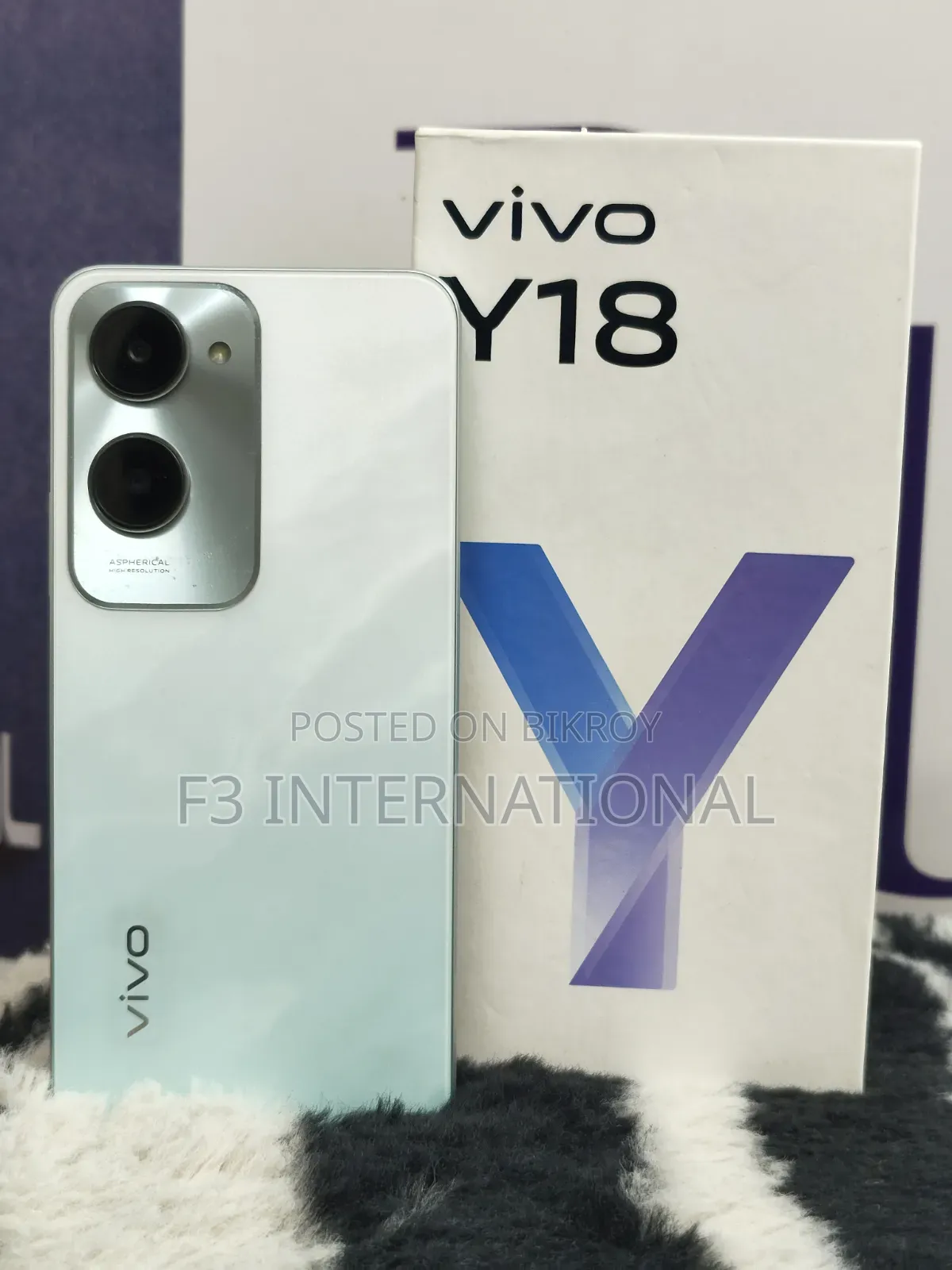 Vivo Y18 128 GB White