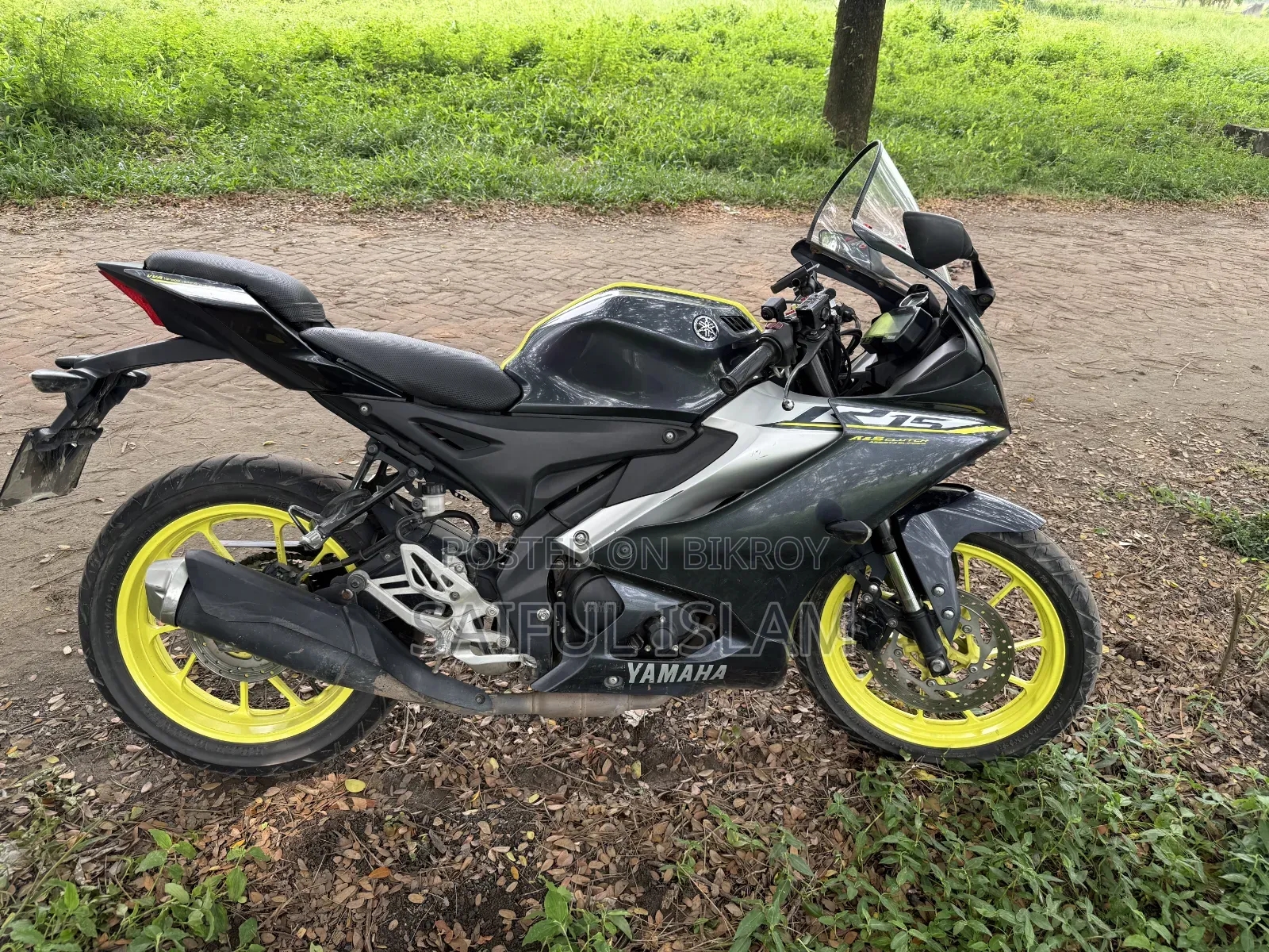 Yamaha R15M 2023 Gray