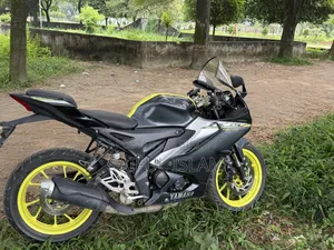 Yamaha R15M 2023 Gray