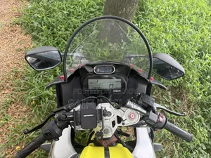 Yamaha R15M 2023 Gray