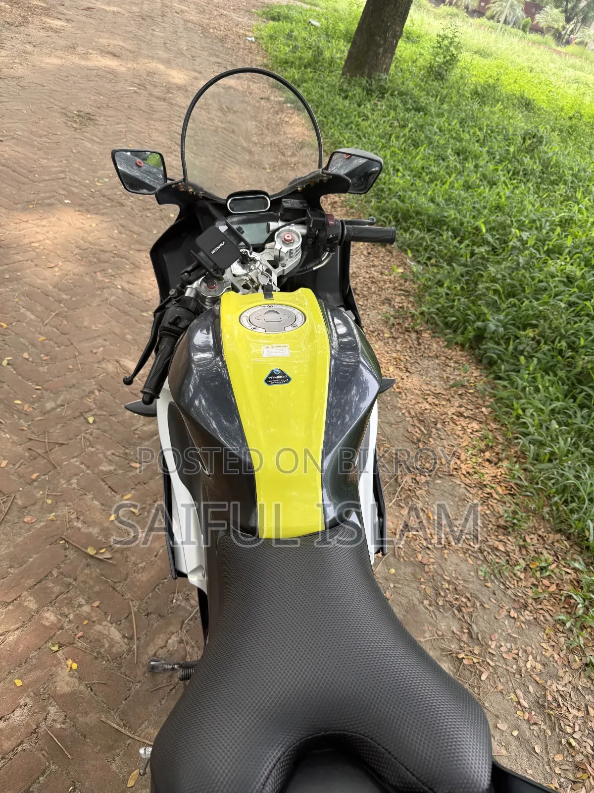 Yamaha R15M 2023 Gray