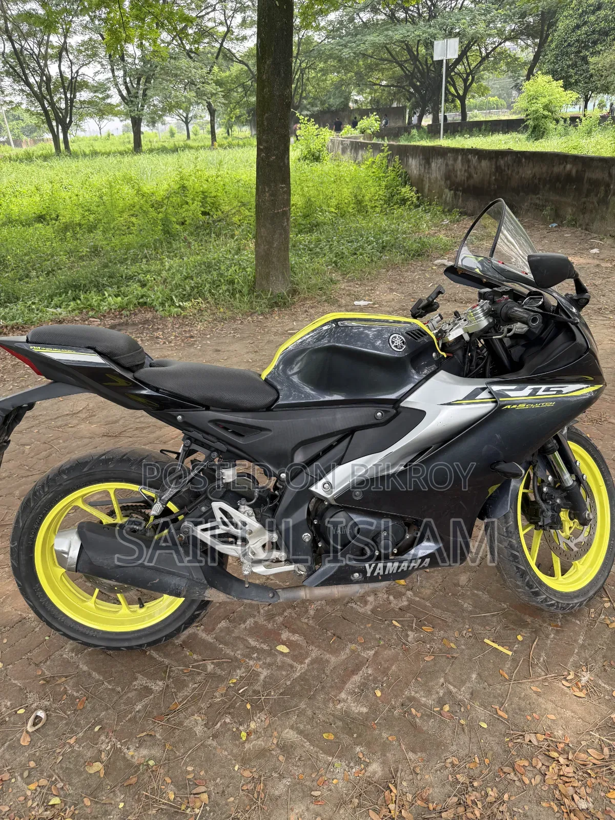 Yamaha R15M 2023 Gray
