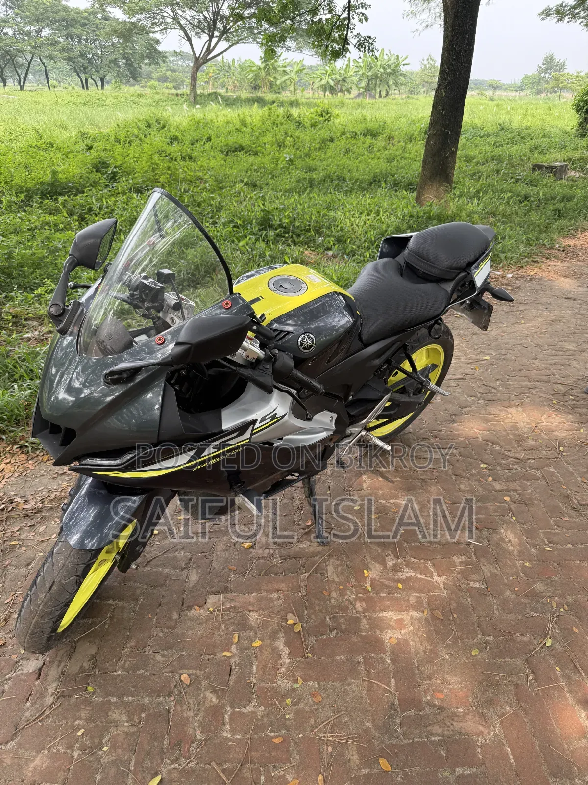 Yamaha R15M 2023 Gray