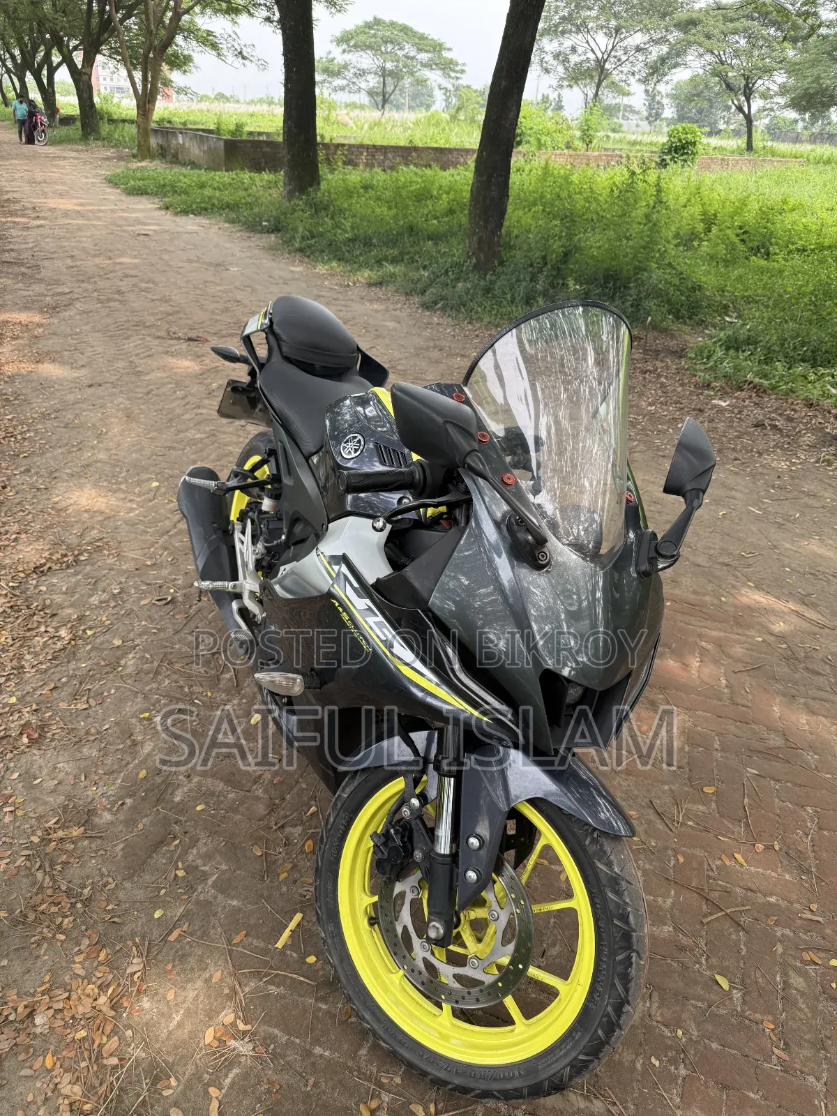 Yamaha R15M 2023 Gray